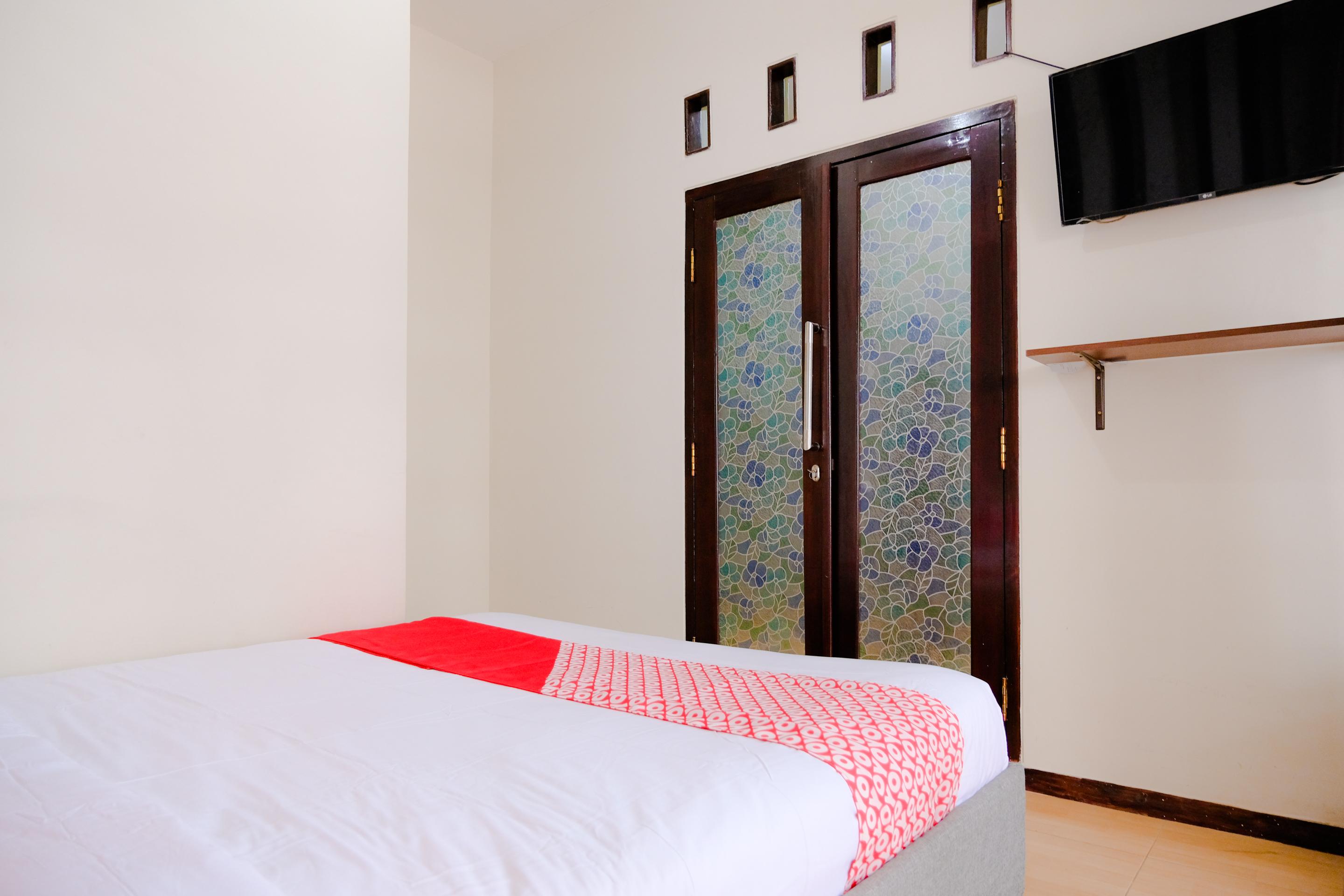 Oyo 2376 Tiara Family Residence Batu  Exterior photo